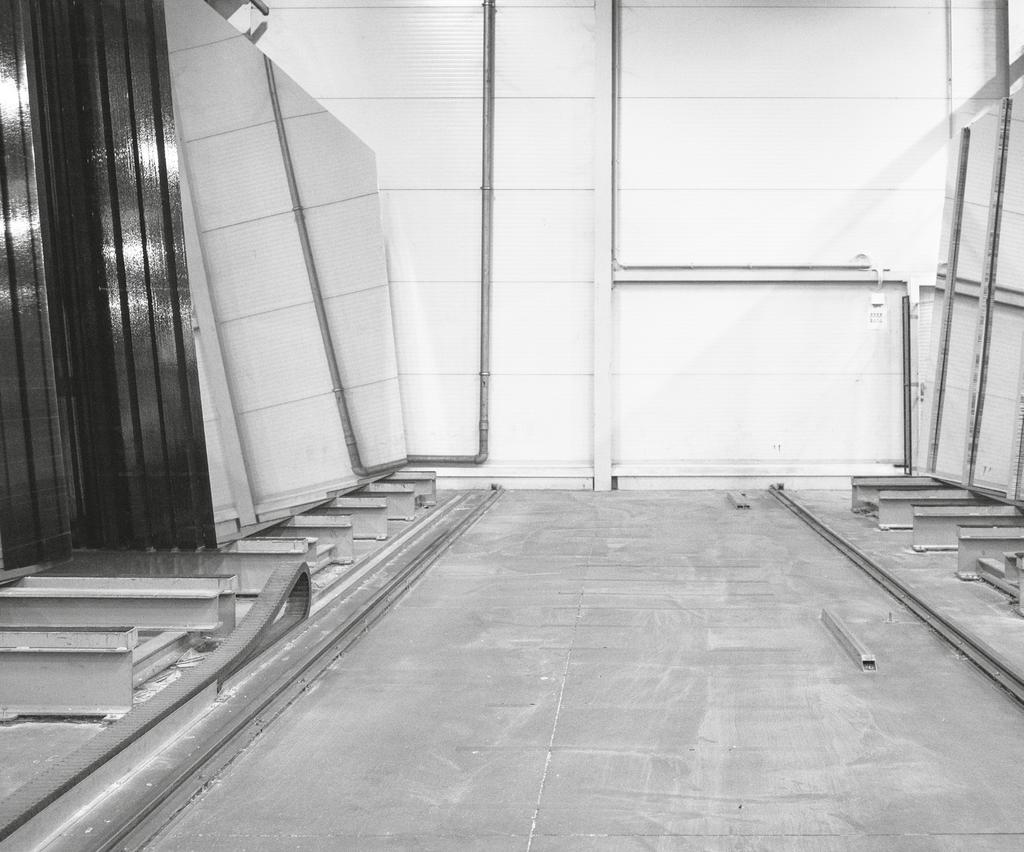 SPIS TREŚCI NAJLEPSZE ROZWIĄZANIA SPEŁNIAJĄCE WYSZUKANE POTRZEBY FREE + BEZPŁATNIE RUC/IFC Underfelt Foil Collar RUC + Insulation Foam Collar IFC 14 OKNA DACHOWE DAKEA ULTIMΛ Uw 1.
