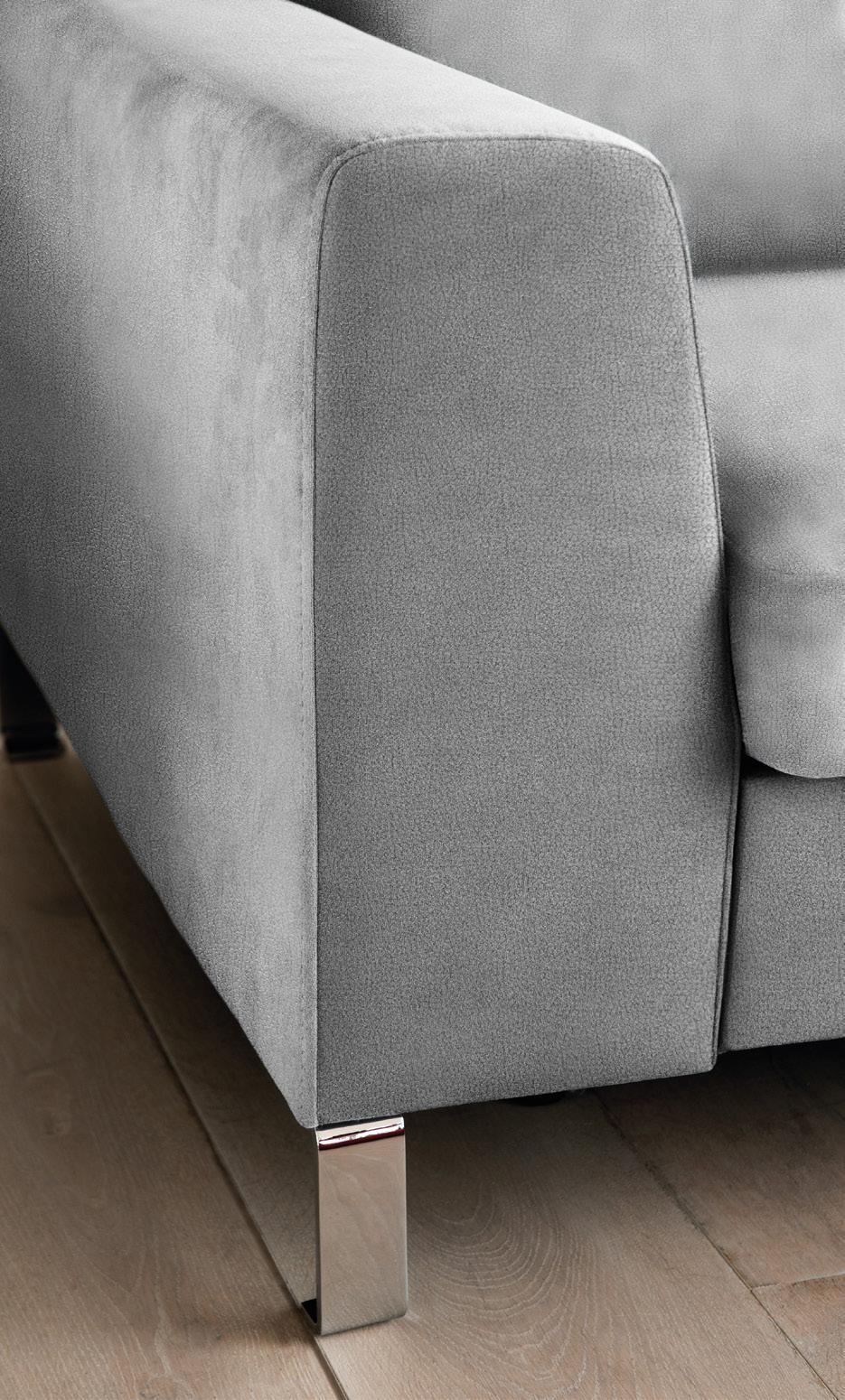 SOFA WIELOFUNKCYJNA Stworzyliśmy smartsofę dla tych, którzy podobnie jak większość z nas cenią sprytne rozwiązania. Tu sprytnie rozkłada się łóżko, sprytnie zapełnia schowek. Albo wysuwa podnóżek.