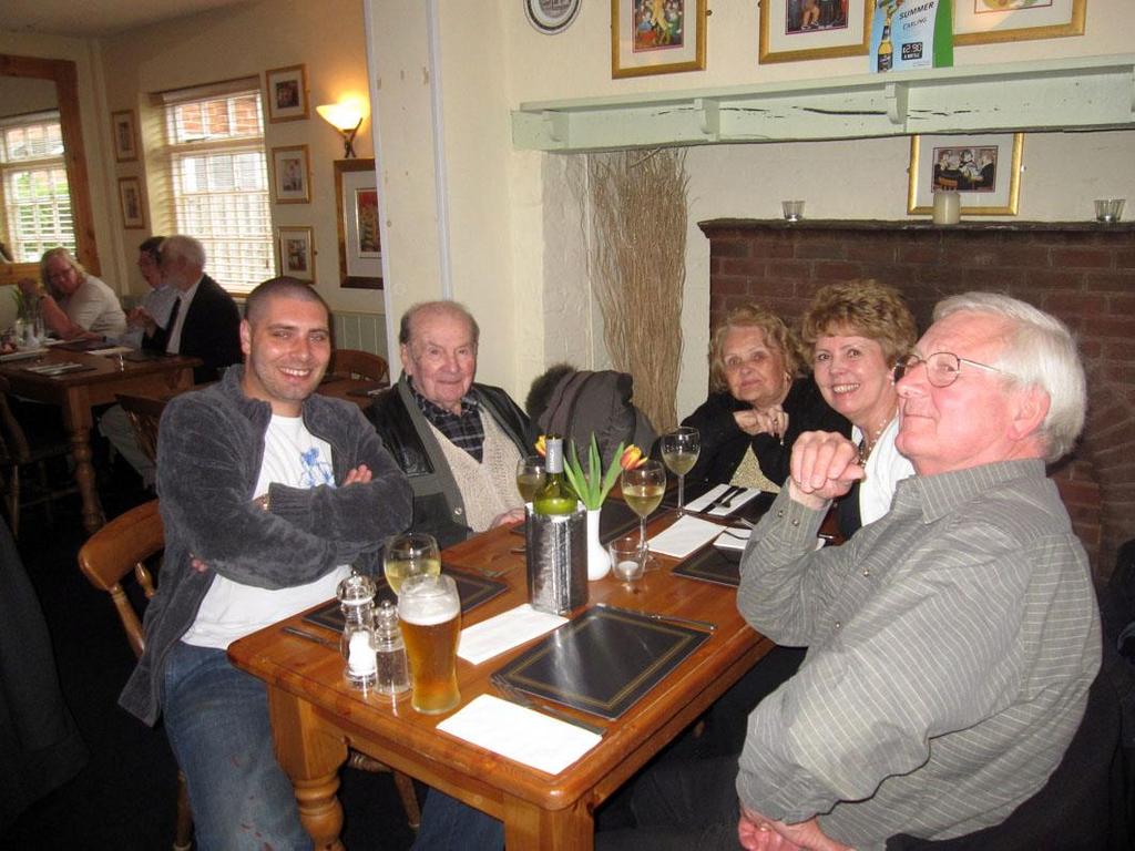Ludwik s last outing for a meal on his grandson s birthday Ludwika ostatnie wyście do restauracji na wnuka urodziny His health didn t allow him to go out again.