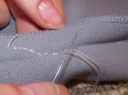 sew - szyć səʊ The sewer has the measurements needed to cut the cloth and sew the garment together.