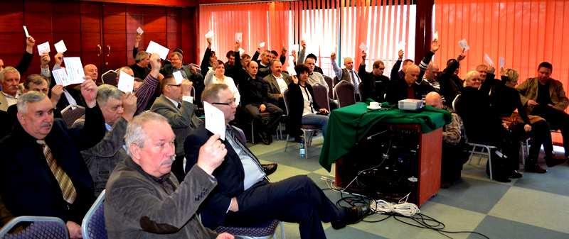 Delegatów zwiększyła się i obecnie wynosi 3322 członków. str.