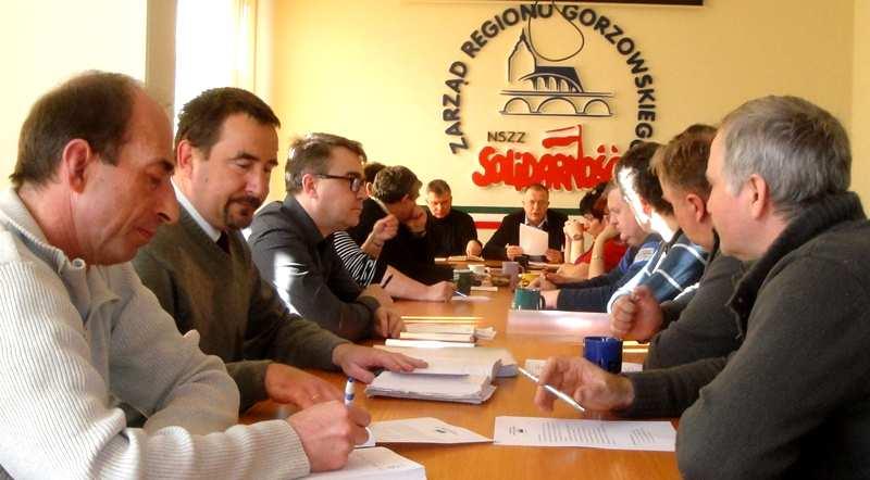Tą drogą Alicji życzymy szybkiego powrotu do zdrowia.