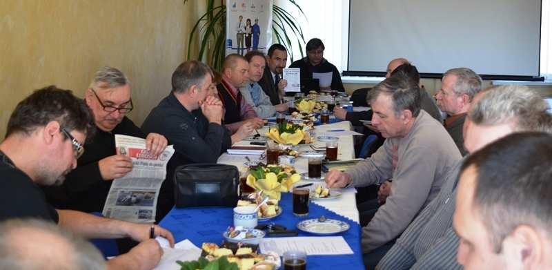 Człowiek żyje tak długo, aż nie zginie po nim pamięć Marek został zamordowany 19 marca 2011 r na GPZ-cie Barlinek podczas wykonywania obowiązków służbowych. Sprawcami tego bestialstwa była str.