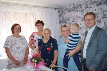 Europoseł w Kargowej W drodze na dożynki wojewódzkie w Babimoście zatrzymał się w Kargowej poseł do Parlamentu Europejskiego