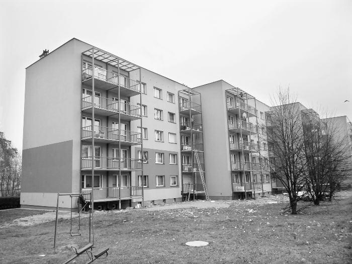 Głów ny mi kry te ria mi przy ję tymi w tym har mo no - gra mie są: wspo mnia ny już mi ni mal ny 10 let ni okres ja ki mu si upły nąć od po przed - nie go ma lo wa nia stan środ ków fi nan so wych
