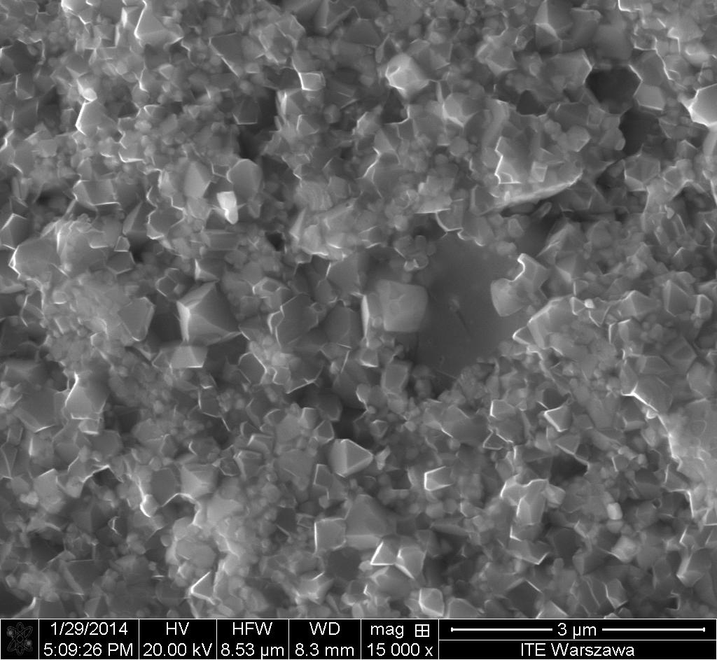 14 Sprawozdanie z działalności ITE w 2014 r. Postęp w technologiach mikro- i nanoelektronicznych jest bezpośrednio związany z osiągnięciami w dziedzinie inżynierii materiałowej.