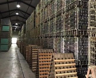 It allows to make an optimal use of loading space as well as warehouse surface.