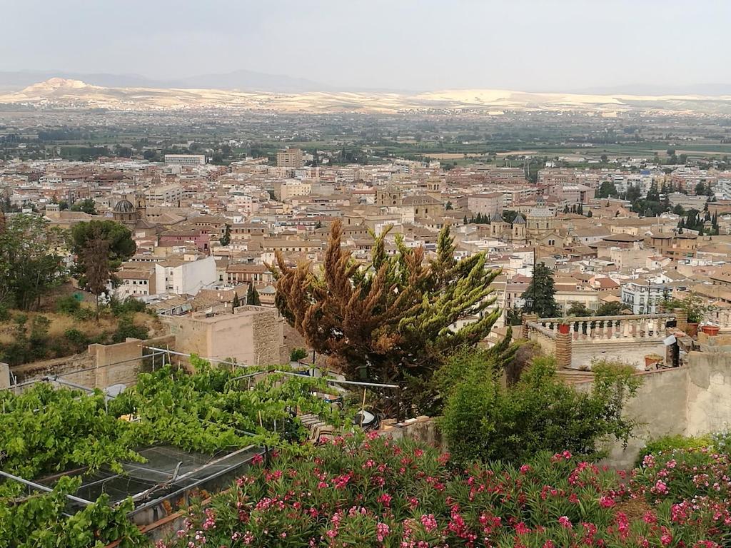 Fot. 26: Jednym z najciekawszych miast Andaluzji jest Granada, po polsku nazywana także Grenadą.
