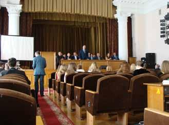 Wydział Filozoficzny Uniwersytetu w Kijowie, to ogromna struktura prowadząca, która składa się z 11 katedr (stanowiących odpowiedniki naszych instytutów): Historii Filozofii, Teoretycznej i