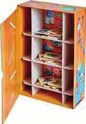 Podczas prawdziwych porządków w pokoju możecie pomóc maluchowi segregując poszczególne rodzaje zabawek do różnych kolorowych pojemników, pudełek, np.