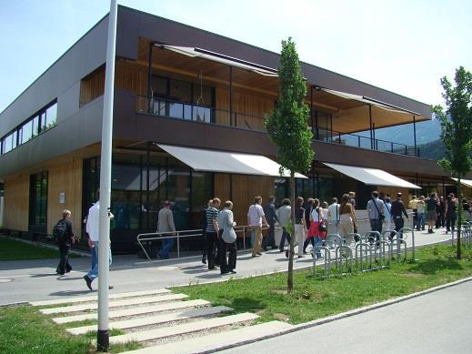 DYNAMICZNY ROZWÓJ -