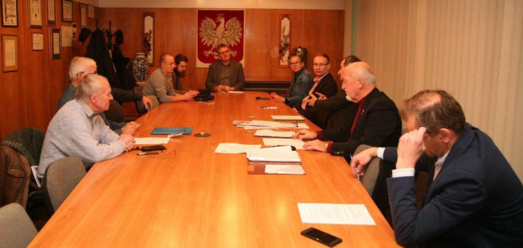 należy spodziewać się, że spotkaniu będzie uczestniczyć znaczna gromadka. W Wieczorze uczestniczyć chcą geodeci z Włocławka i Torunia. Wyjątkowo nie będzie z nami nikogo ze Świecia.