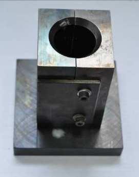 pokojowej. tensile test was carried out using an Instron 4483 testing machine, with a traverse speed of 0.5 mm/min at room temperature. 3. WYNIKI BADAŃ Na rys.
