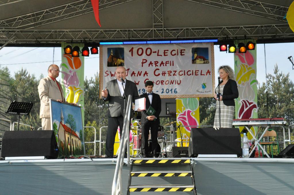 Pierwszym wydarzeniem w ramach Jubileuszu 100-lecia Parafii w Choroniu był koncert plenerowy W piątek 24 czerwca, w ramach kolejnych uroczystości jubileuszowych odbyła się msza święta za wszystkich