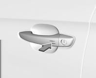 Wsunięcie dłoni za klamkę drzwi pasażera lub naciśnięcie przycisku tylnej klapy powoduje odblokowanie wszystkich drzwi, tylnej klapy i klapki wlewu paliwa.