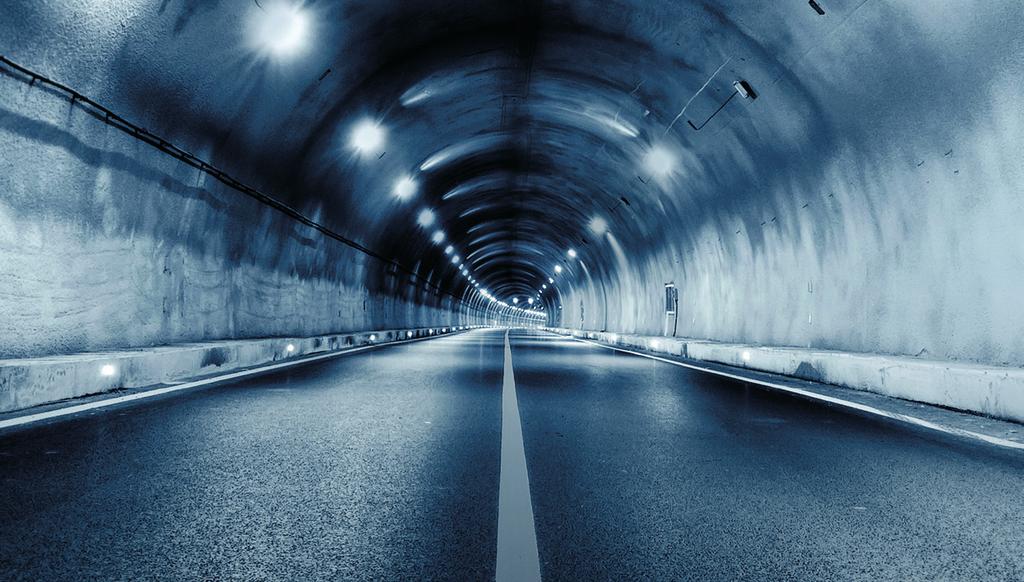 PN-EN 54-4 PN-EN 54-16 PN-EN 54-24 Zaawansowany Dźwiękowy System Ostrzegawczy z Głośnikami Tunelowymi W W Zaawansowane funkcje audio DSP dla najlepszej transmisji dźwięku w ciężkich warunkach