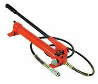 POMPY HYRUICZNE HYRUIC PUMPS ГИДРАВЛИЧЕСКИЕ НАСОСЫ Pompa hydrauliczna ręczna typu HH-700 Hand hydraulic pump HH-700 type Ручной гидравлический насос типа HH-700 HH-700 Pompa hydrauliczna nożna typu