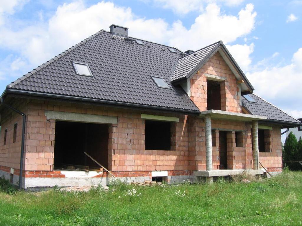 Rys. 8. Projekt ekranów ochronnych dla budynku przy ul. Wiśniowej 40 Obiekt budowlany (budynek) posadowiony w gruncie, posiada ławy fundamentowe lub płytę, odpowiednio zbrojone stalą.