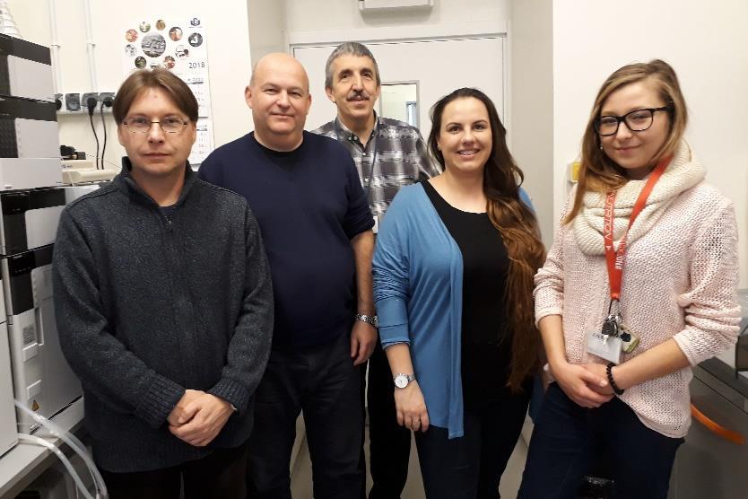 Katedra Biochemii Molekularnej Skład osobowy Prof. dr hab. Krzysztof Rolka kierownik Ewa Lipska, pracownik inżynieryjno-techniczny Pracownia Chemii Bioorganicznej Prof. dr hab. Krzysztof Rolka kierownik Pracowni Dr hab.
