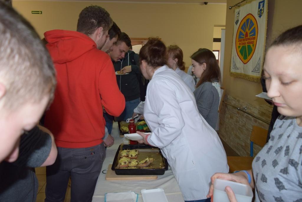 AKCJE CHARYTATYWNE W ZS Uczniowie naszej szkoły charakteryzują się wielką empatią.