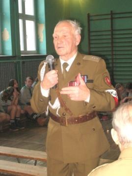 Takich ludzi dzisiaj nam brakuje, bo walczył do końca swych dni za wolną Ojczyznę. Gdyby nie poświęcenie takich osób, to u nas też byłyby kołchozy jak w Rosji.