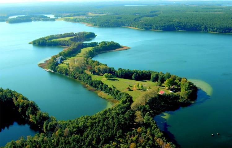 fotografii przedstawiającej typowy krajobraz krainy 2 Wyżyna Krakowsko - Częstochowska 3 Tatry
