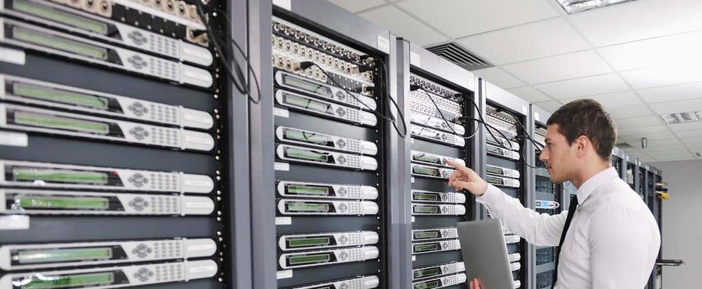 Reports Centra danych Centrum danych jest to budynek lub pomieszczenie przystosowane do przechowywania całej infrastruktury informatycznej takiej jak serwery,