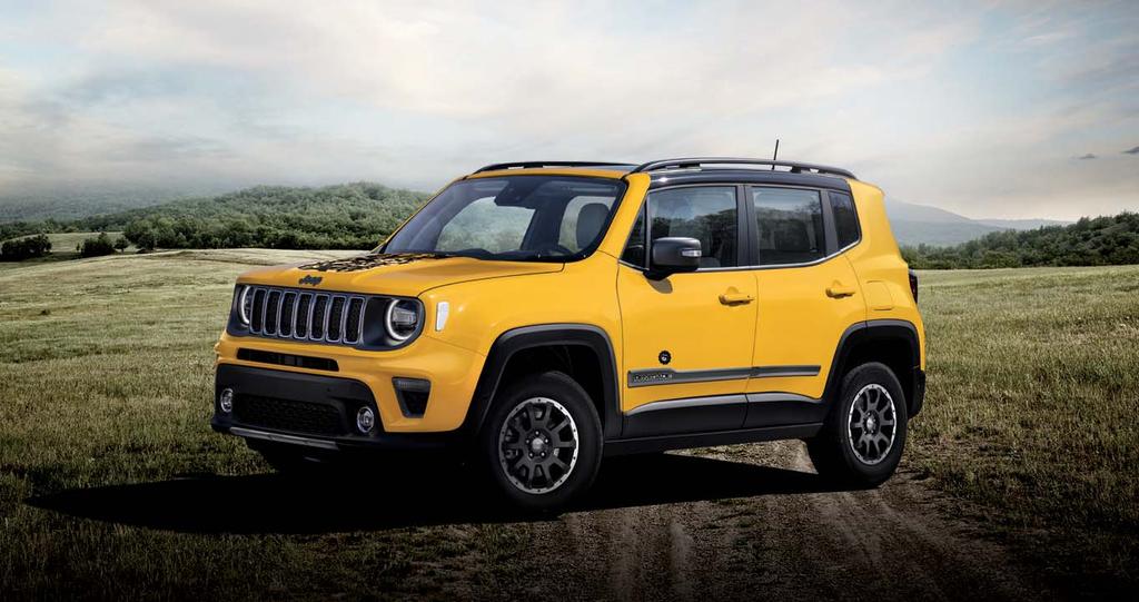 na pedały Off-Road 16 aluminiowe obręcze kół PAKIET OFF-ROAD PAKIET COMFORT Grill przedni w kolorze Piano Black Nakładki na lusterka w kolorze Piano Black Nakładka na zderzak przedni Listwa