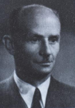 Juliusz Jakóbiec (1905-1968), profesor hodowli zwierząt, w latach okupacji inspektor hodowli bydła w Krakowskiej Izbie Rolniczej,