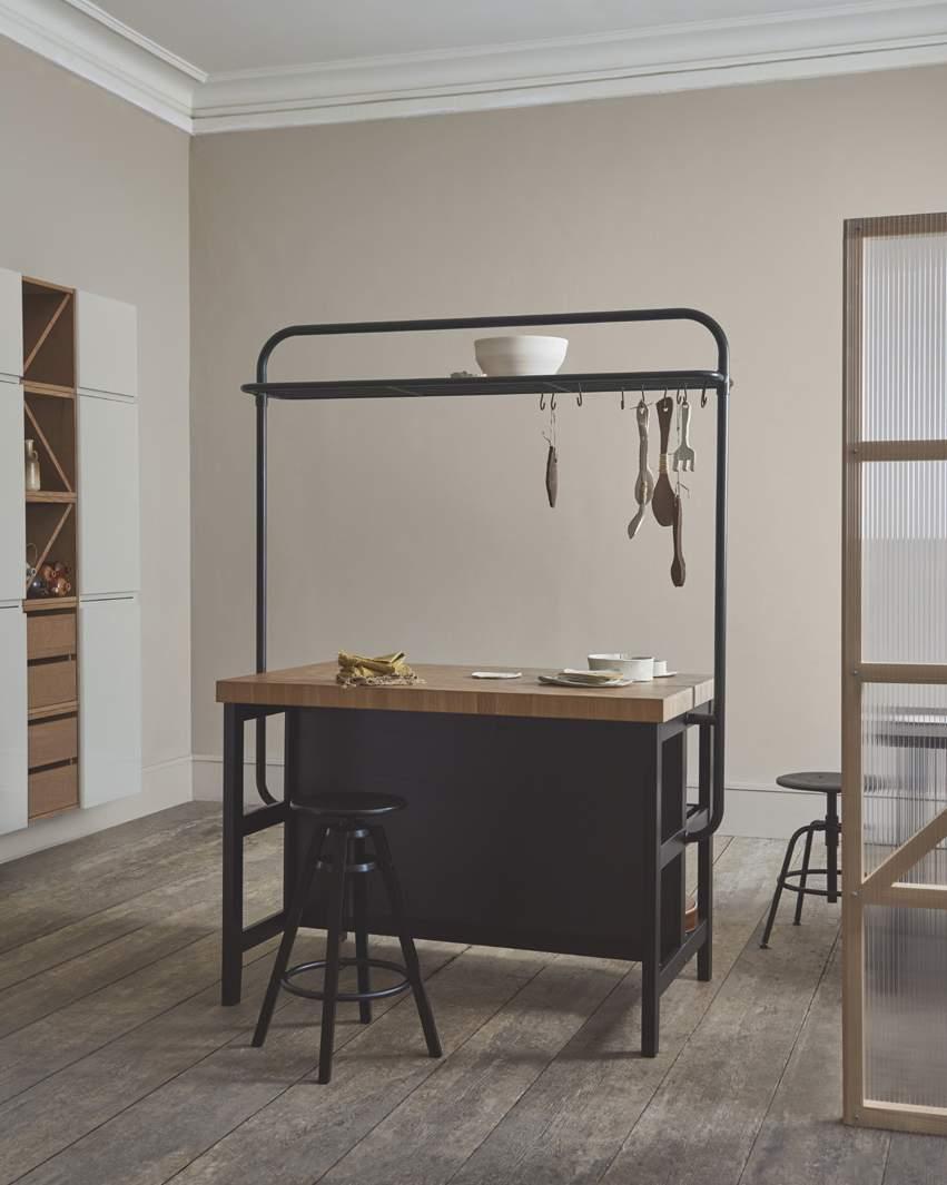 MATERIAŁY PRASOWE IKEA / SIERPIEŃ 2018 / 20 VADHOLMA MEBLE DO PRZECHOWYWANIA W KUCHNI Niezależnie od tego, jaki styl lubisz, z IKEA możesz stworzyć własną kuchnię o niepowtarzalnym charakterze.