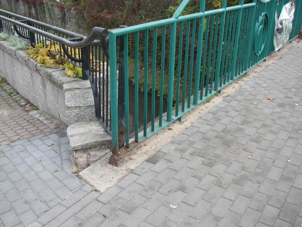 DOKUMENTACJA FOTOGRAFICZNA USZKODZEŃ