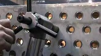 Beveling Machines KRAIS Tube Expanders F-8 MiniMill 300FF A standard machine for Fin Fan cooler tube trimming is equipped with custom head and locking system to suit your application (customer to