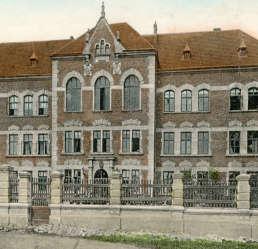 Dušana Jurkoviča www.dompolskoslowacki.e u Wystawa fotograficzna Zbigniewa Podsiadły pt. Fotografie. Artysta obecnie mieszka w Sosnowcu.