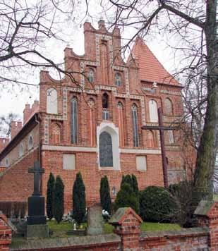 Sebastiana w Rywałdzie w gminie Radzyń Chełmiński oraz konserwacja północnej elewacji kościoła św. Andrzeja Boboli w Świeciu.
