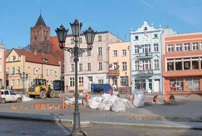 Atrakcją i miejscem wypoczynku dla mieszkańców jest nowa fontanna. Na realizację inwestycji trafiło 5,3 miliona złotych z naszego RPO.