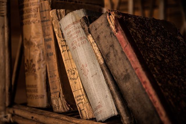 Wikimedia Commons, PixaBay, Jamendo i innych. Wystarczy wejść na stronę i wpisać pożądane hasło w wyszukiwarce.