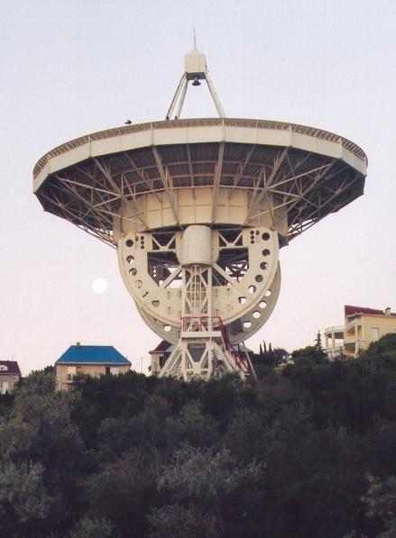 parku nauki oraz budowy polskiego interferometru radiowego na bazie anten pozyskanych z ośrodka w Psarach. Polskie kosmosarium w Krakowie?