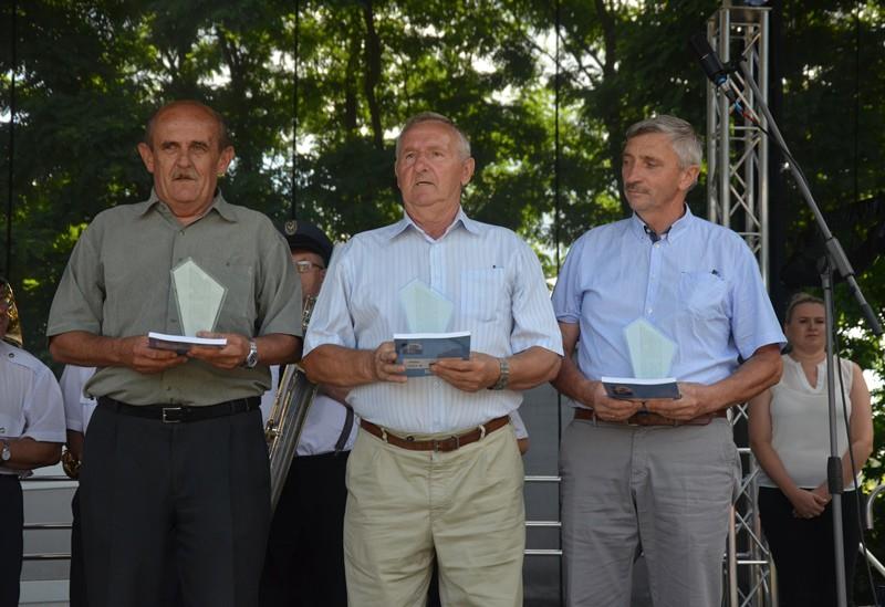 Statuetki od obecnego zarządu klubu otrzymali byli prezesi KS Włókniarz: