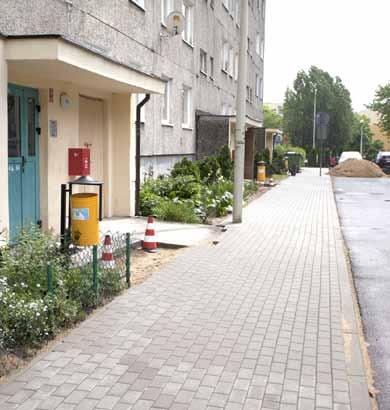 Dachy bloków przy ulicach: Dolnej 46, Narcyza Gryzla 4 i Piotra Skargi 69/71 przykryto papą termozgrzewalną.