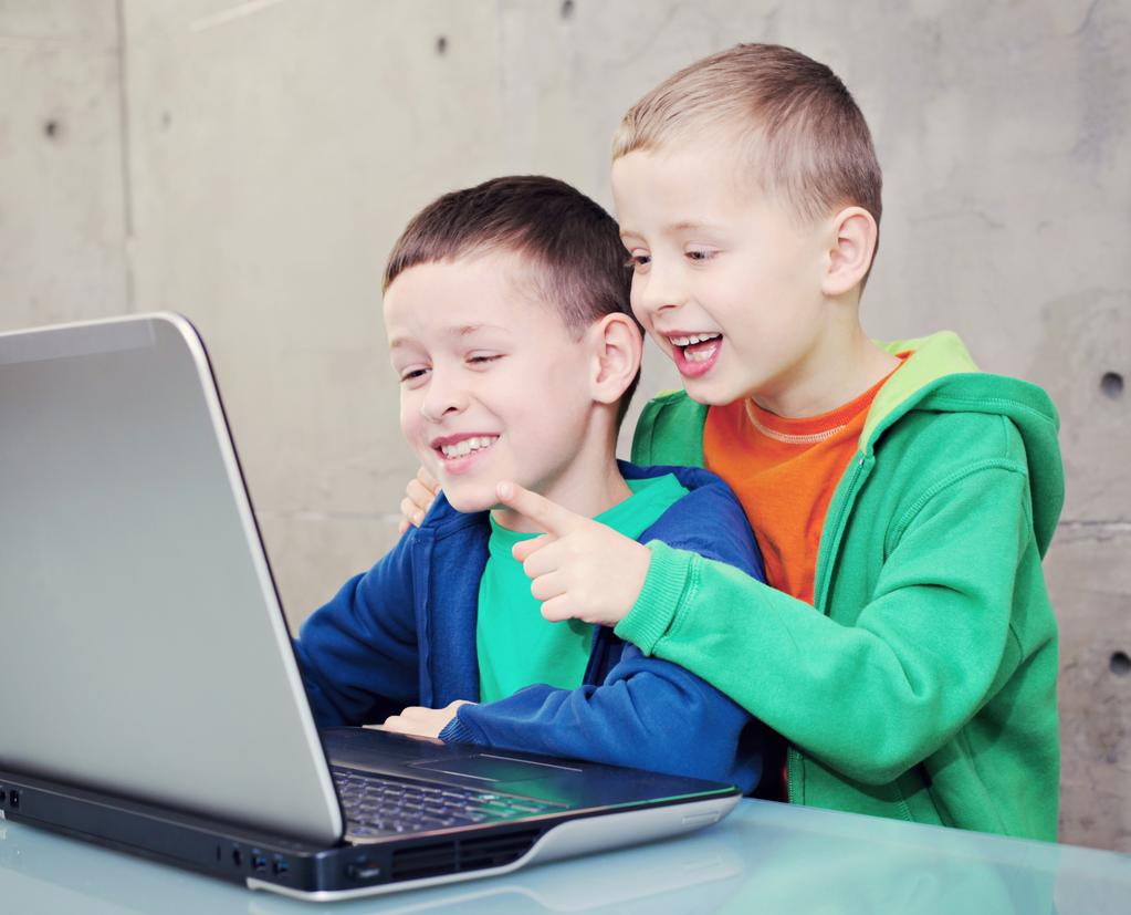 BEZPIECZEŃSTWO W INTERNECIE Korzystanie z Internetu staje się elementem codzienności również dla dzieci.