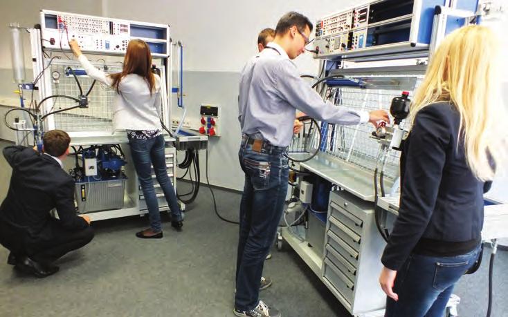 04 2015 PL DYDAKTYKA 3 Nowe laboratorium szkoleniowe w firmie Bosch Rexroth Sp. z o.