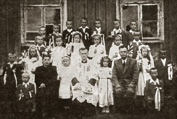 W tej ceremonii uczestniczyła niewielka grupa moich krewnych i przyjaciół. Pod koniec listopada [1946] nadszedł czas wyjazdu do Rzymu. ( ). Po raz pierwszy znalazłem się poza granicami Ojczyzny.
