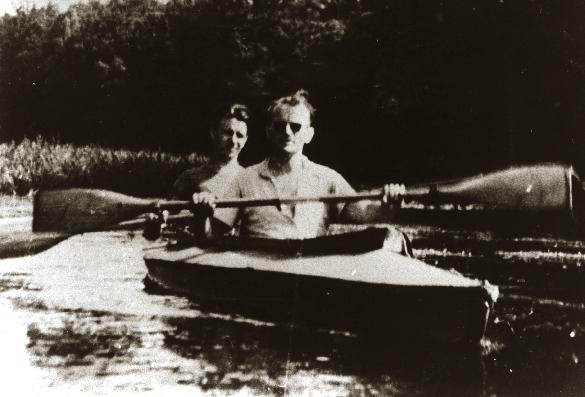Janie od Krzyża, a następnie habilitacja na temat myśli Maxa Schelera Zostałem wezwany, ażeby być biskupem [1958], w czasie kiedy byłem na kajakach, można by powiedzieć na łodziach.