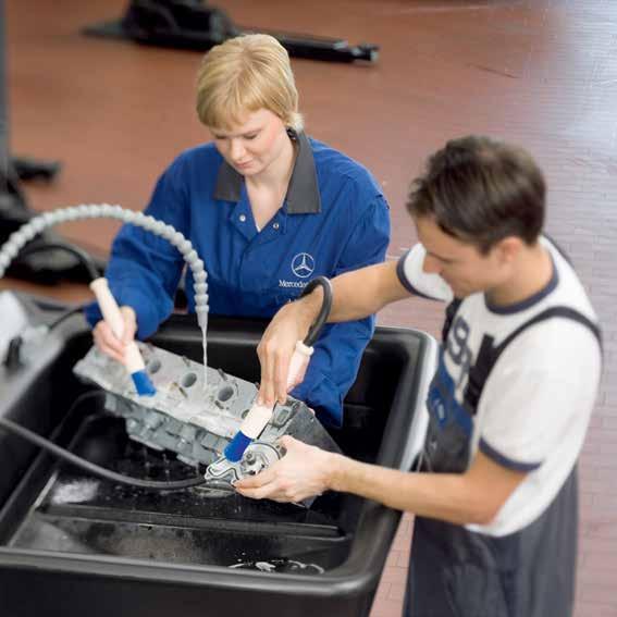 Akcesoria do myjni części Akcesoria do myjni części Akcesoria dodatkowe wpływają na większy komfort obsługi i ułatwiają pracę. Zwiększają efektywność i żywotność urządzeń.