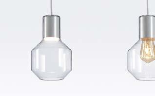 LED version offers high efficiency in directed downwards, yet diffused light. It provides high colour rendering CRI>90 and phase control. Kolekcja Modern Glass wykorzystuje trzy źródła światła.