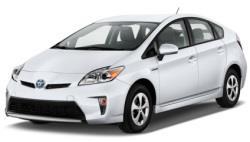 : Toyota Prius w ciągu 15 lat sprzedaż ponad 3 mln egzemplarzy. Zalety: Duży zasięg łączny, nawet do 1000 km, Niskie spalanie paliwa ok. 3l/100 km Wady: Zasięg na baterii ok.