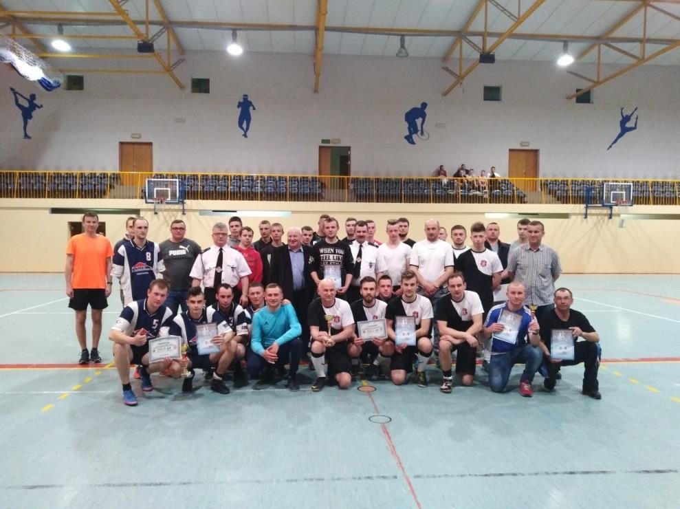 W niedzielę (8. kwietnia) na Hali Sportowej przy Szkole Podstawowej nr 2 odbyły się Halowy Turniej Piłki Nożnej o Puchar Prezesa OSP.