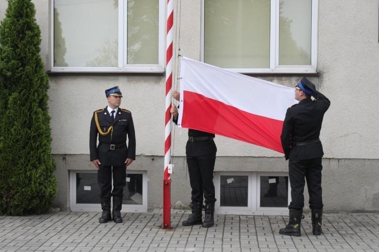 okazji Dnia Flagi Rzeczypospolitej Polskiej.