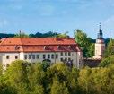 wartościowe pod względem architektonicznym są sala balowa oraz biblioteka.