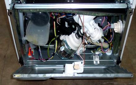 Tray rear feet: 078396-078397-078385; Tray front feet: 073972; Front feet supports: 065836(Rohs 143584); Feet supplied with plinth accessories assembly: 034261; EVO STRUCTURE: Tray: 092558 (for